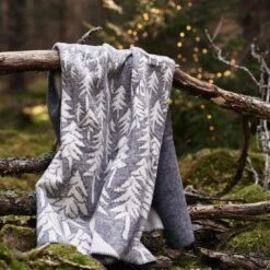 Klippan Yllefabrik House In The Forest Wollen Deken 10 Klippan Yllefabrik House In The Forest Wollen Deken -Woondecoratie Winkel 17523 01 04 f85d3ba659