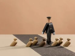 Kay Bojesen Politieagent -Woondecoratie Winkel 40605 01 11 EnvironmentImage abfce72ac9