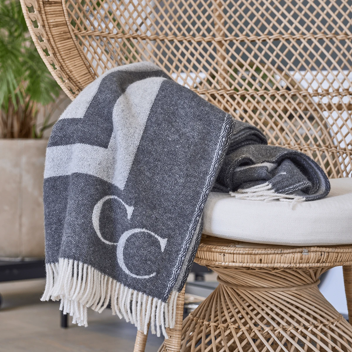 Classic Collection Monogram Wollen Plaid 130x200 Cm 5 Classic Collection Monogram Wollen Plaid 130x200 Cm - Afbeelding 3