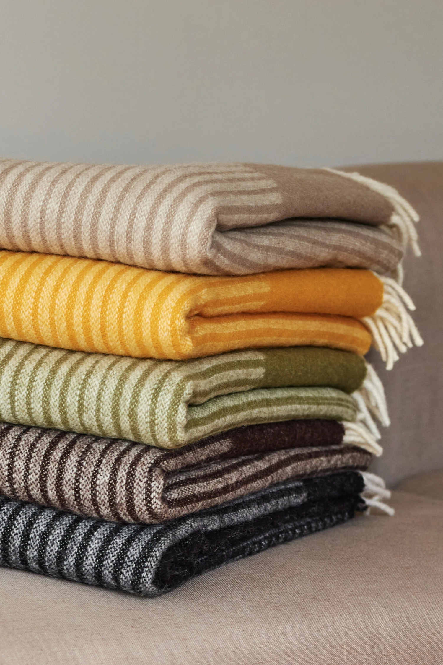 Stripes Wollen Plaid 130x185 Cm 6 Stripes Wollen Plaid 130x185 Cm - Afbeelding 4