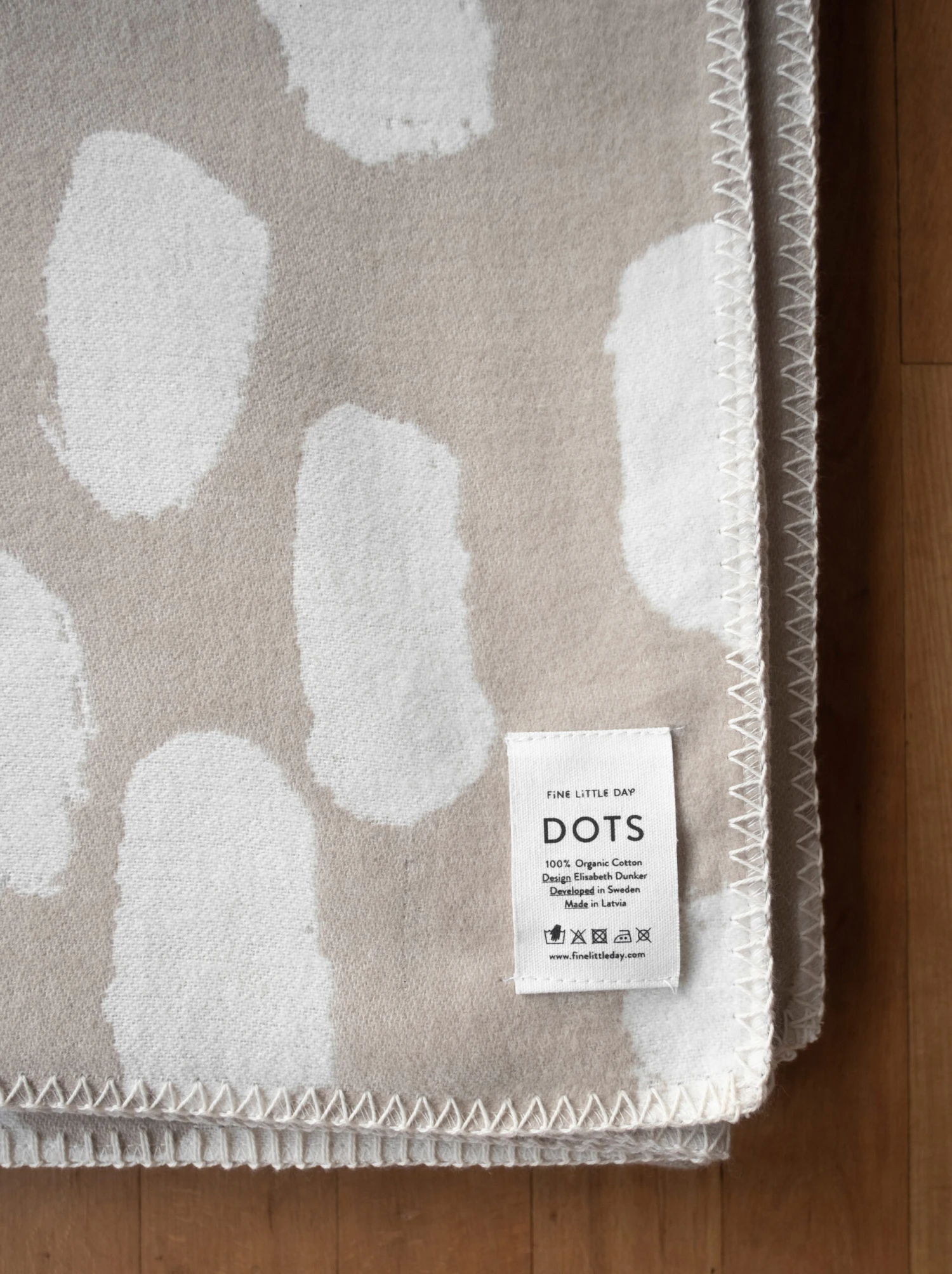 Dots Deken 140x180 Cm 4 Dots Deken 140x180 Cm - Afbeelding 2
