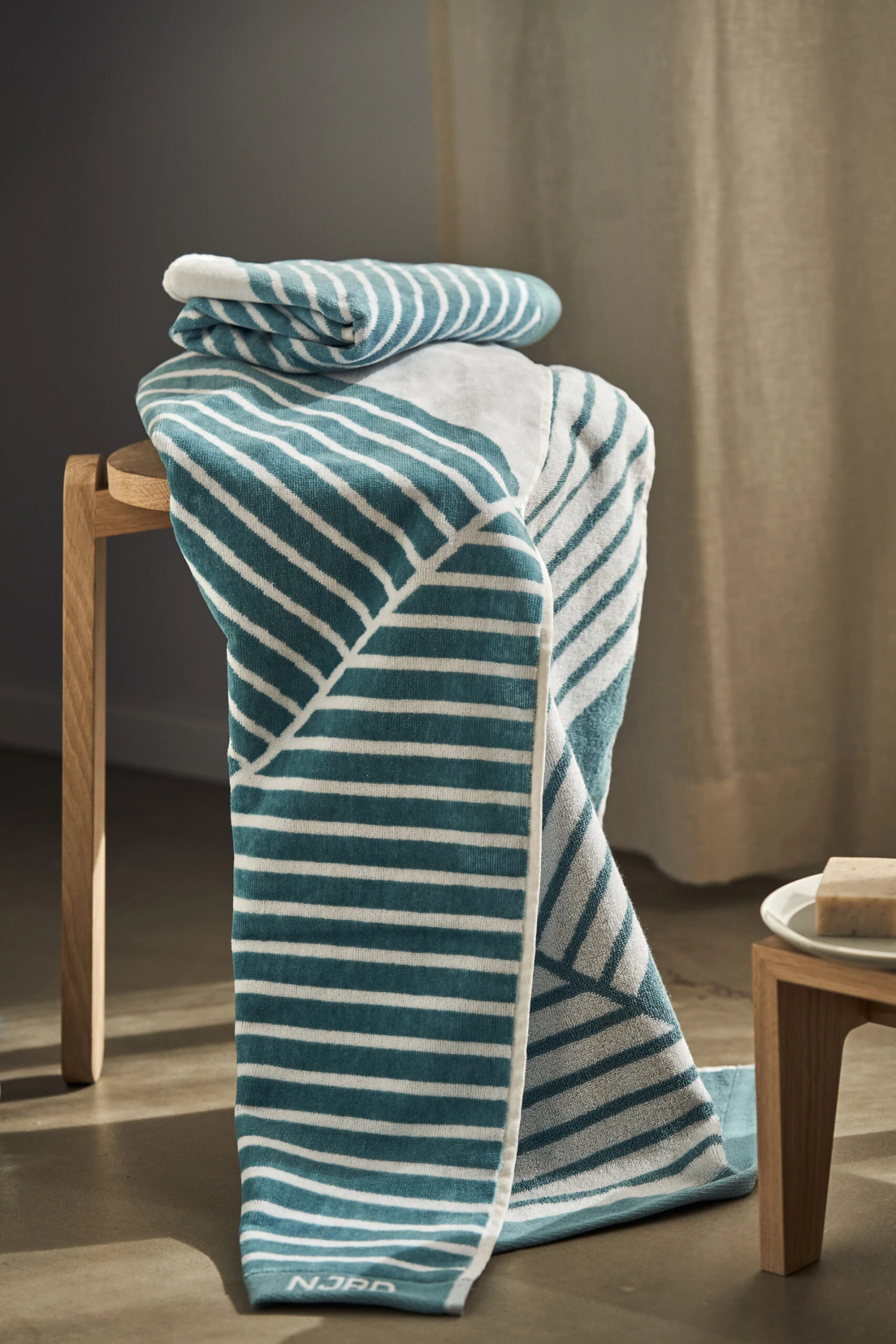 Stripes Handdoek 70x140 Cm Special Edition 2022 11 Stripes Handdoek 70x140 Cm Special Edition 2022 - Afbeelding 9