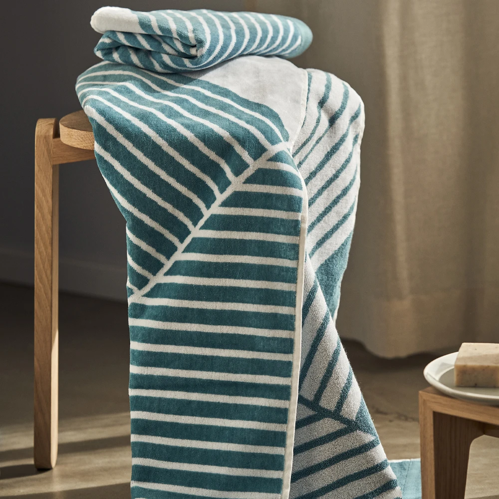 Stripes Handdoek 70x140 Cm Special Edition 2022 6 Stripes Handdoek 70x140 Cm Special Edition 2022 - Afbeelding 4