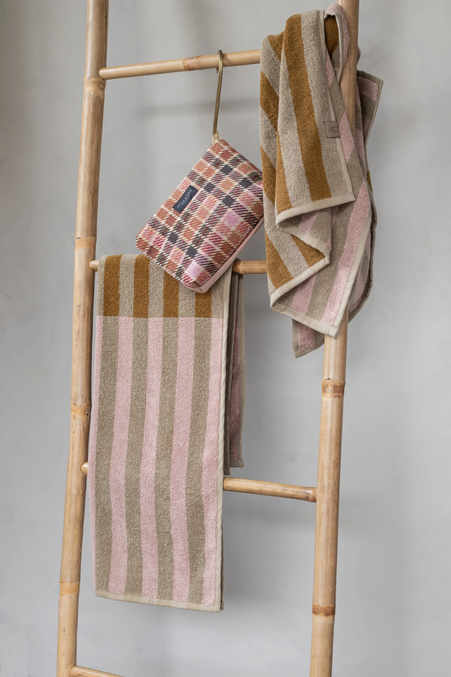 Mette Ditmer Disorder Handdoek 4 Mette Ditmer Disorder Handdoek - Afbeelding 2