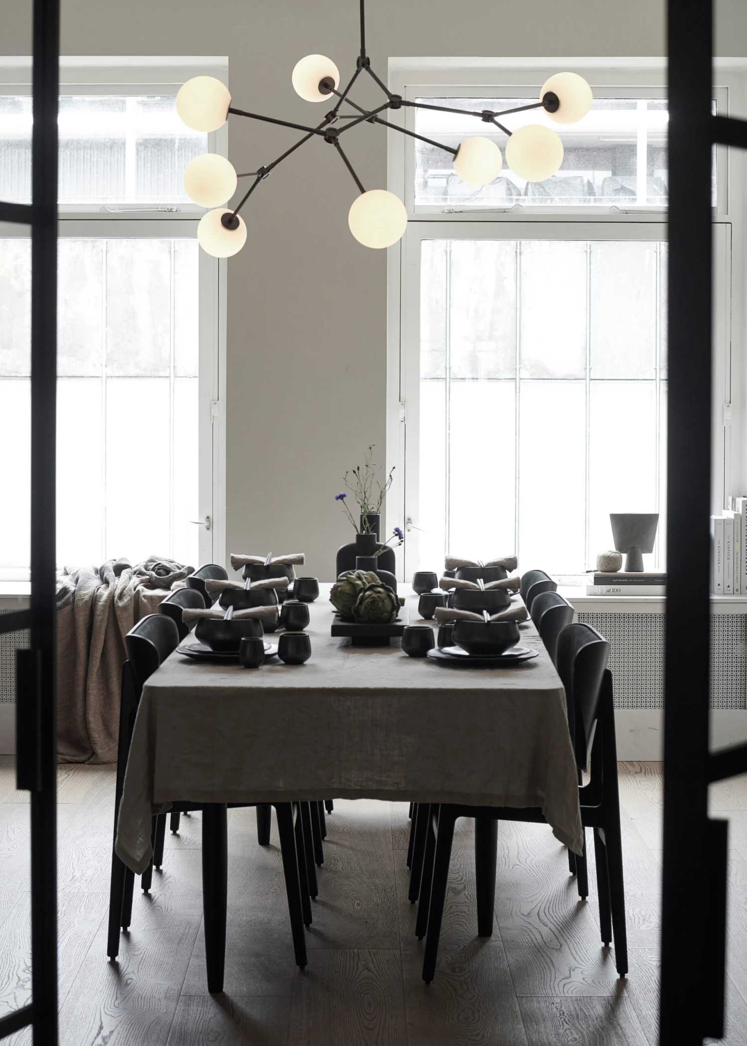 101 COPENHAGEN Drop Chandelier Bulp Kroonluchter 6 101 COPENHAGEN Drop Chandelier Bulp Kroonluchter - Afbeelding 4