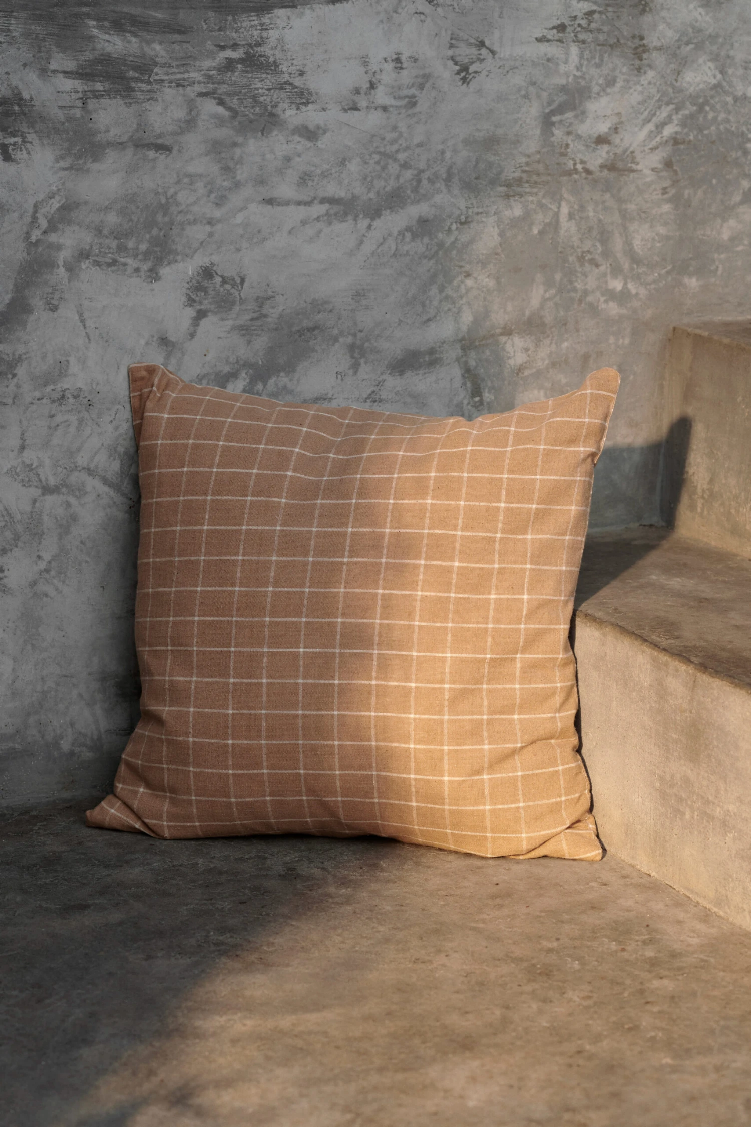 Ferm LIVING Brown Kussen 50x50 Cm 4 Ferm LIVING Brown Kussen 50x50 Cm - Afbeelding 2