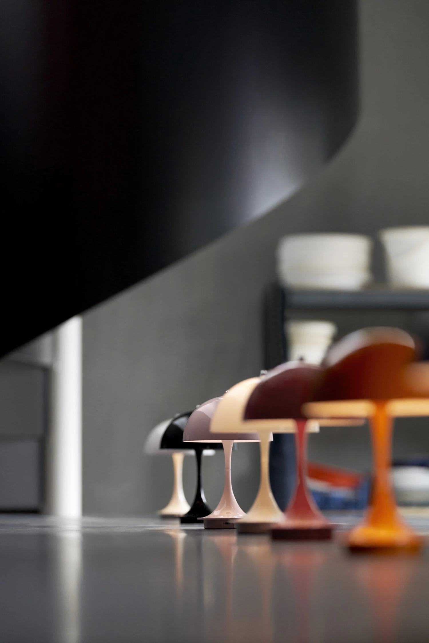 Louis Poulsen Panthella Portable Tafellamp V2 7 Louis Poulsen Panthella Portable Tafellamp V2 - Afbeelding 5