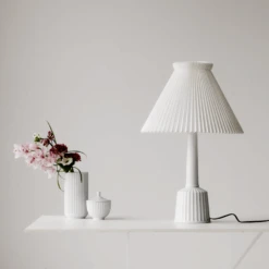 Lyngby Porcelæn Esben Klint Tafellamp 15 Lyngby Porcelæn Esben Klint Tafellamp -Woondecoratie Winkel espen 201646 miljo2 493fc3ceba